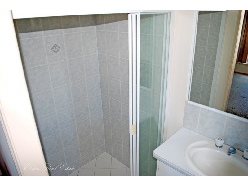 3 McRobbie Crt, Kalkie QLD 4670