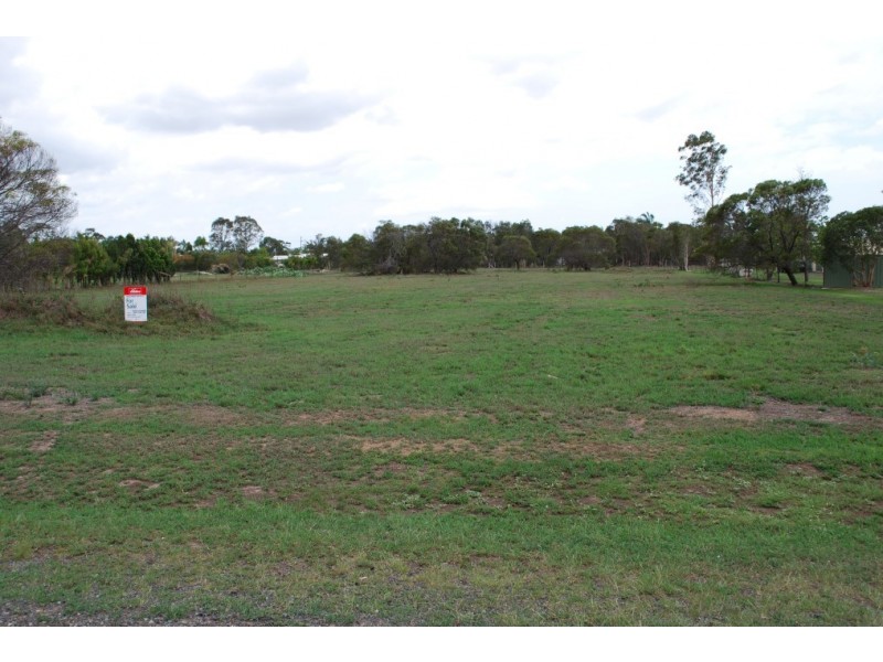 11 Clydesdale Av, Branyan QLD 4670