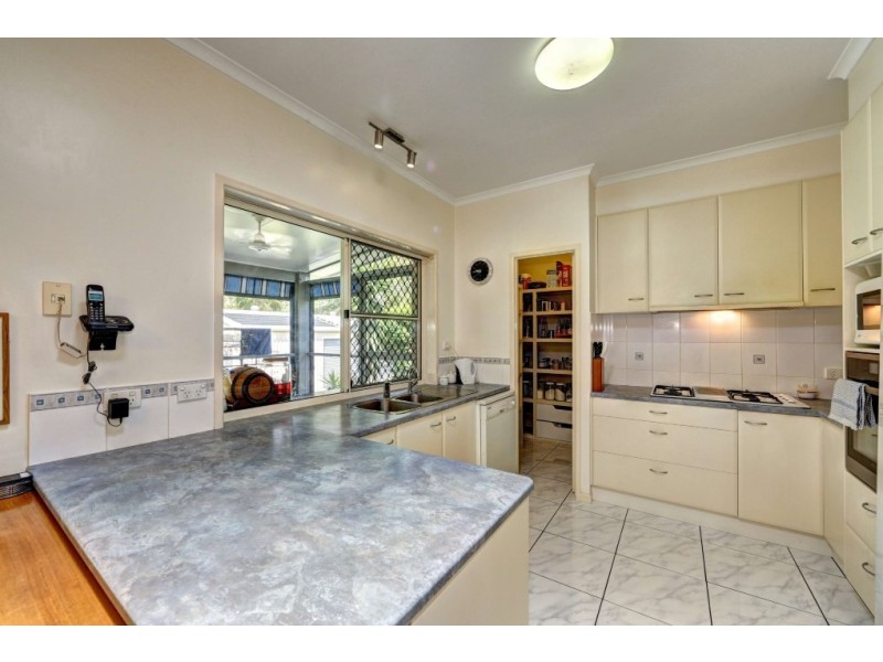 17 Plum Tree Cr, Moore Park Beach QLD 4670