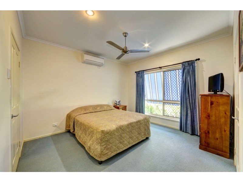 17 Plum Tree Cr, Moore Park Beach QLD 4670