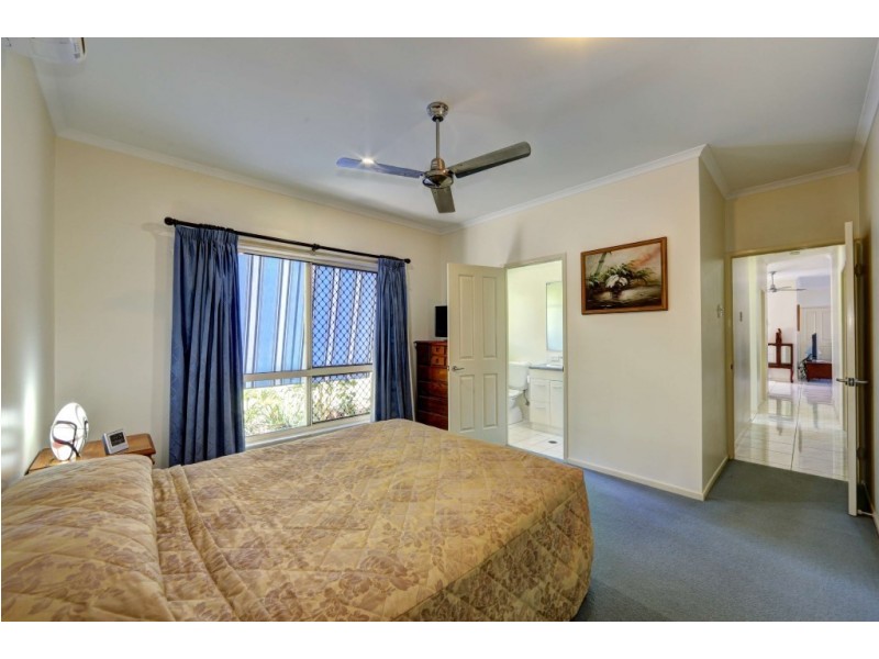 17 Plum Tree Cr, Moore Park Beach QLD 4670