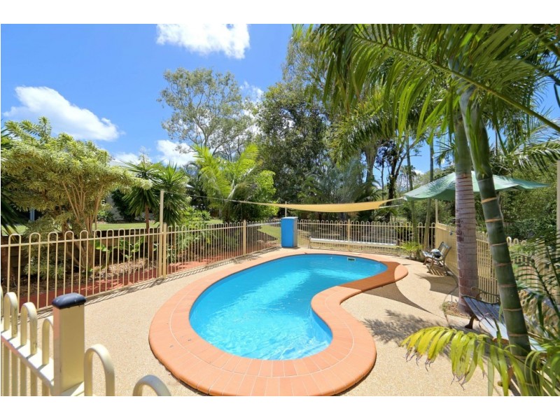 17 Plum Tree Cr, Moore Park Beach QLD 4670