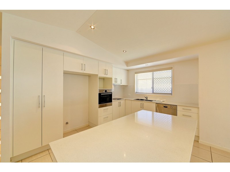 12/7 Elliott Heads Rd, Kepnock QLD 4670