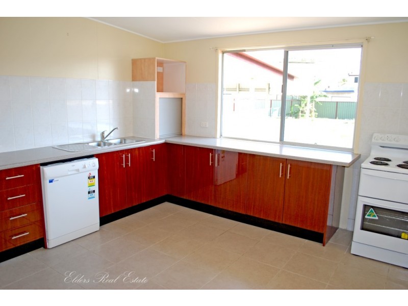 60 Gavin St, Bundaberg North QLD 4670