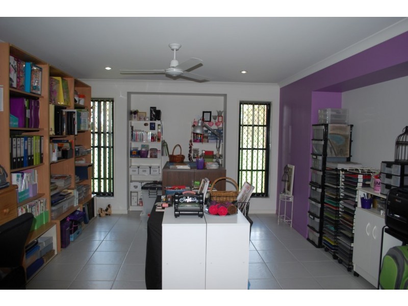 12 Sharondale Dr, Sharon QLD 4670