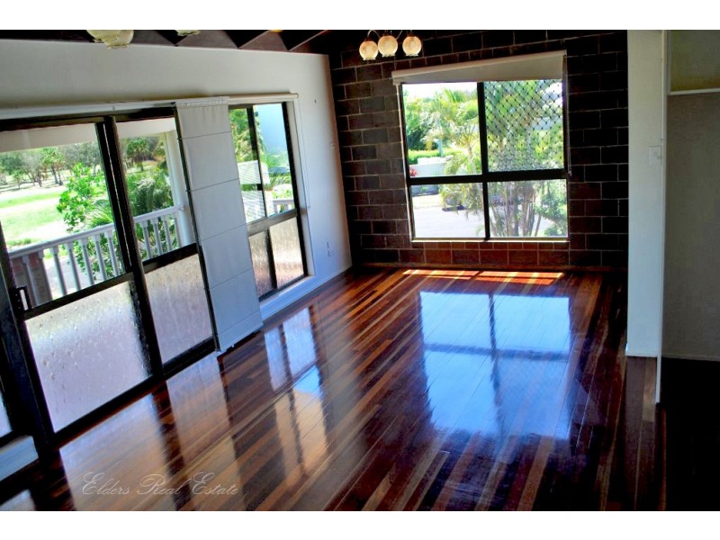 3 Byron St, Burnett Heads QLD 4670