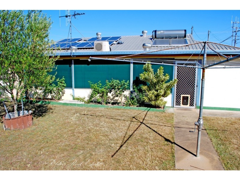 3 Robertson St, Kepnock QLD 4670