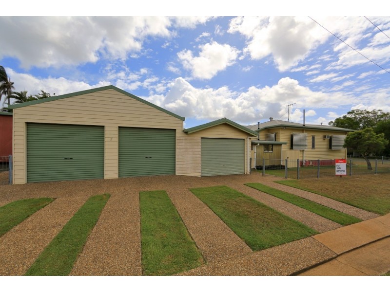 9 Victory St, Svensson Heights QLD 4670