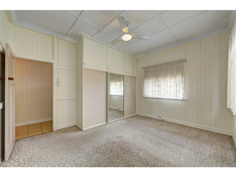 9 Victory St, Svensson Heights QLD 4670