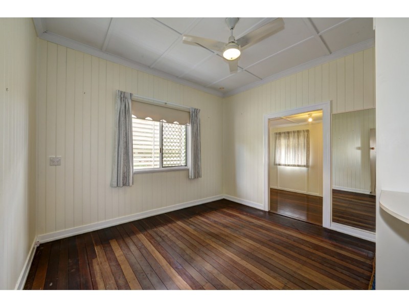 9 Victory St, Svensson Heights QLD 4670