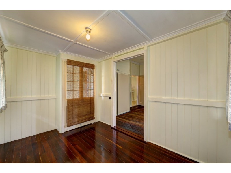 9 Victory St, Svensson Heights QLD 4670