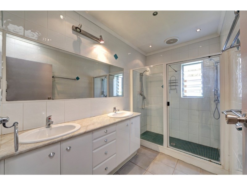 3 Grahams Rd, Sharon QLD 4670