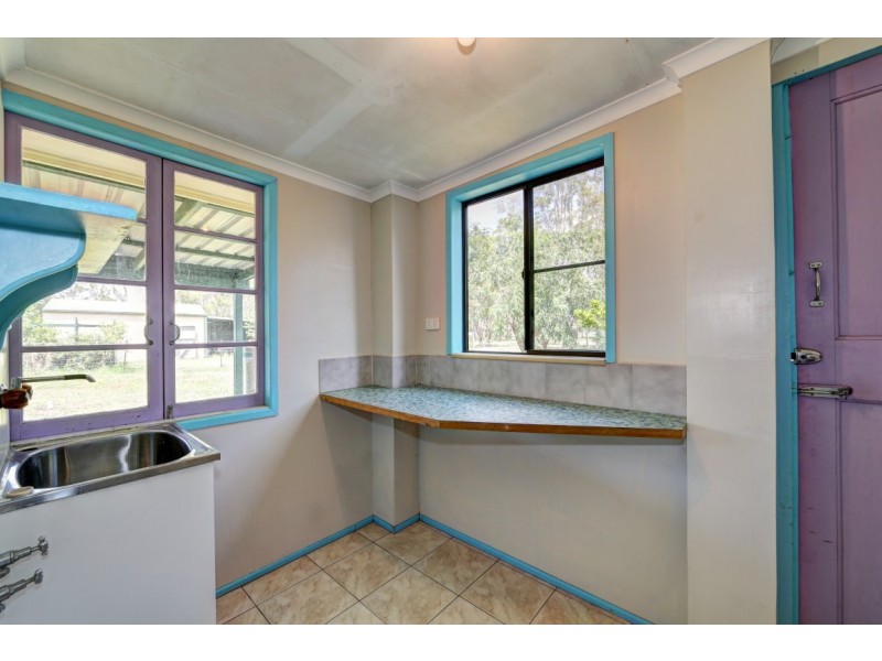 3 Grahams Rd, Sharon QLD 4670