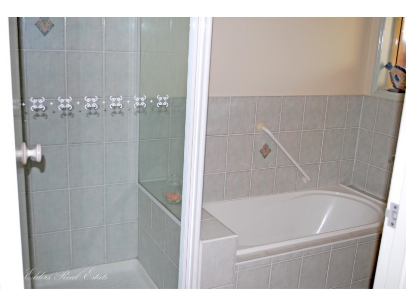 Unit 2, 18 Bingera St, Bundaberg West QLD 4670