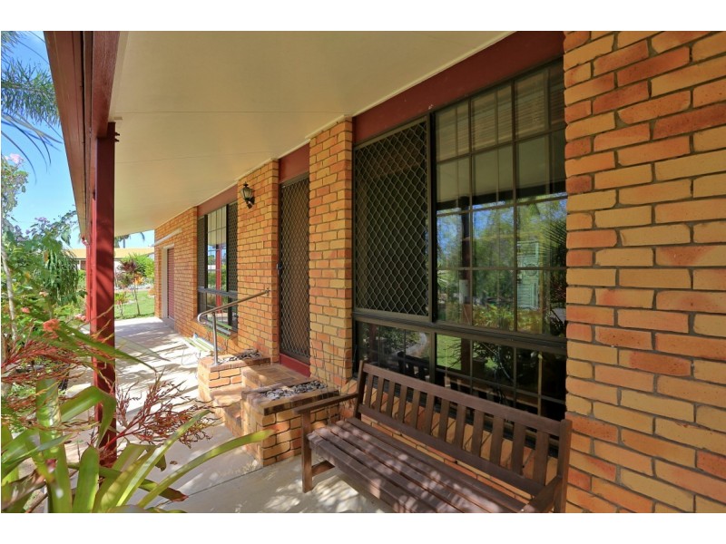 4 Sapphire, Millbank QLD 4670