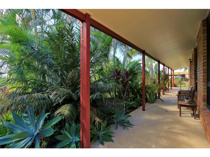 4 Sapphire, Millbank QLD 4670