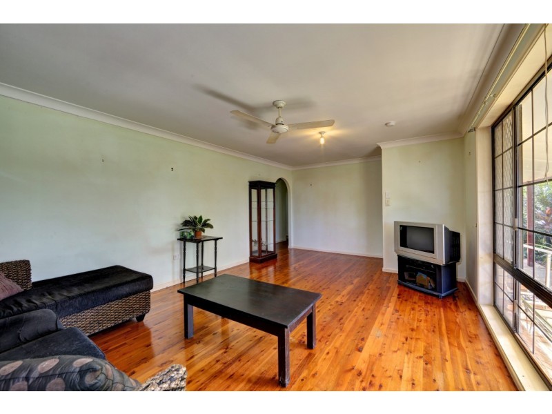 4 Sapphire, Millbank QLD 4670