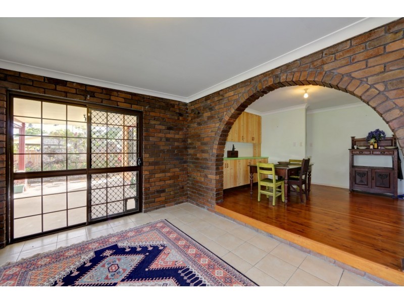 4 Sapphire, Millbank QLD 4670