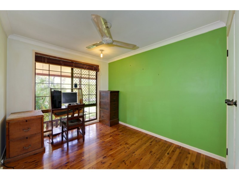 4 Sapphire, Millbank QLD 4670