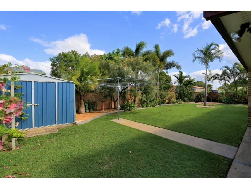 4 Sapphire, Millbank QLD 4670