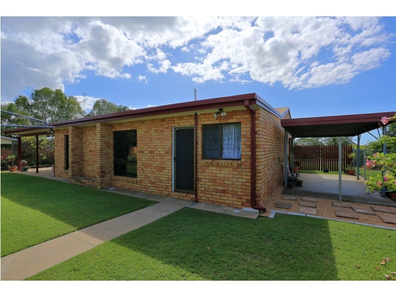 4 Sapphire, Millbank QLD 4670