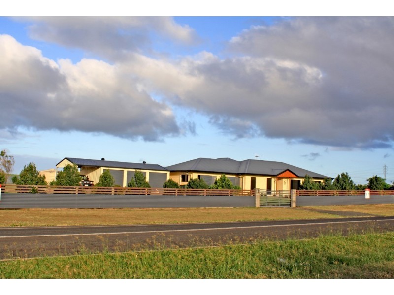 281 Hummock Rd, Windermere QLD 4670