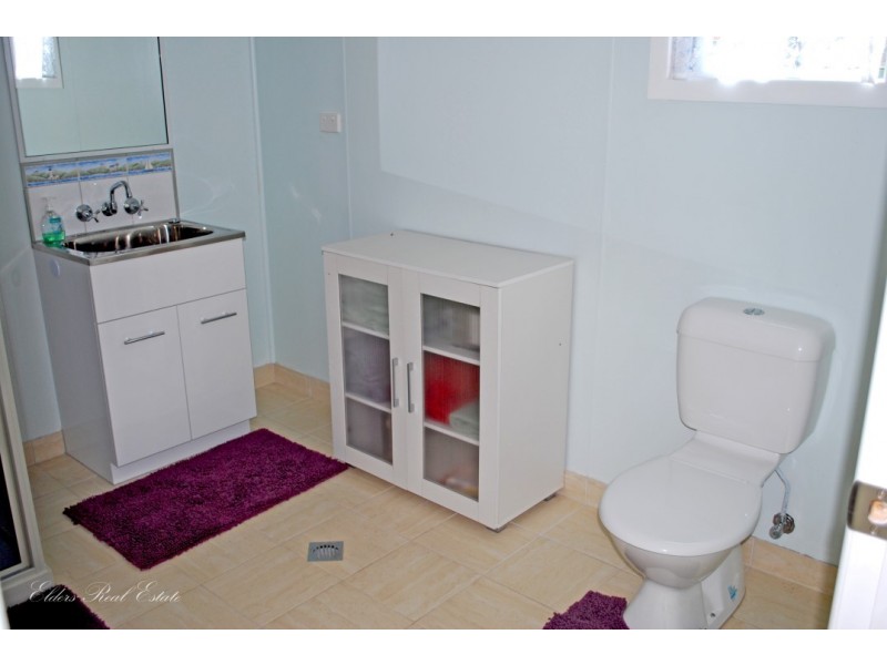 437 Gooburrum Rd, Welcome Creek QLD 4670
