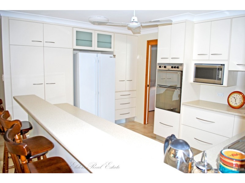 3 St Lucia Cr, Avoca QLD 4670