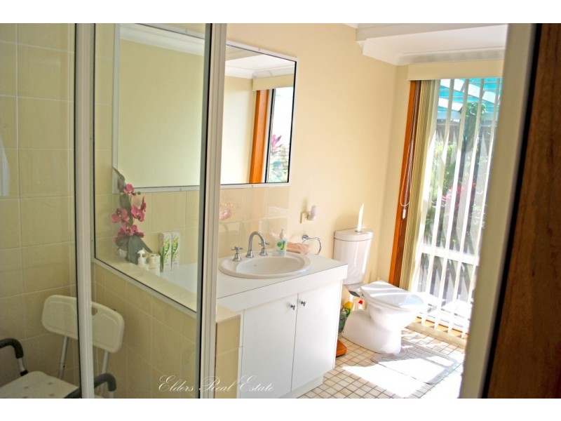 3 St Lucia Cr, Avoca QLD 4670