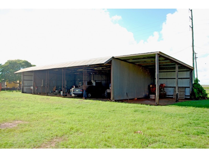 552 Clayton Rd, Alloway QLD 4670