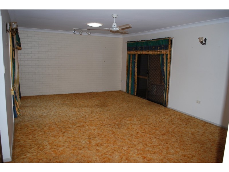 552 Clayton Rd, Alloway QLD 4670