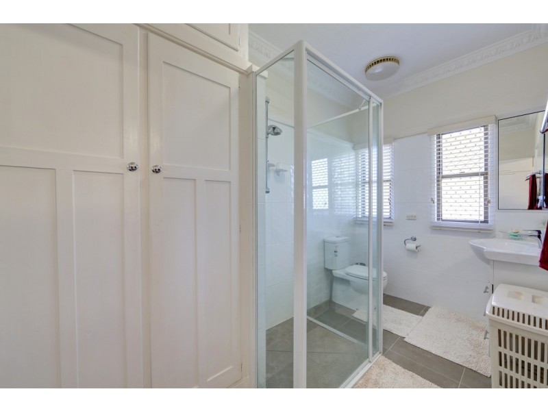 105 Branyan St, Svensson Heights QLD 4670