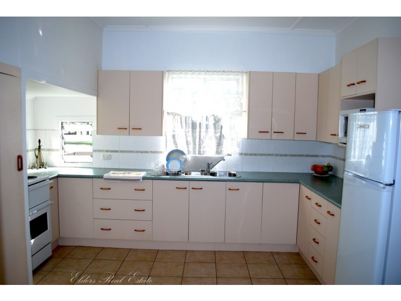 12 Parker St, Millbank QLD 4670