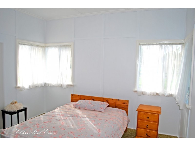 12 Parker St, Millbank QLD 4670