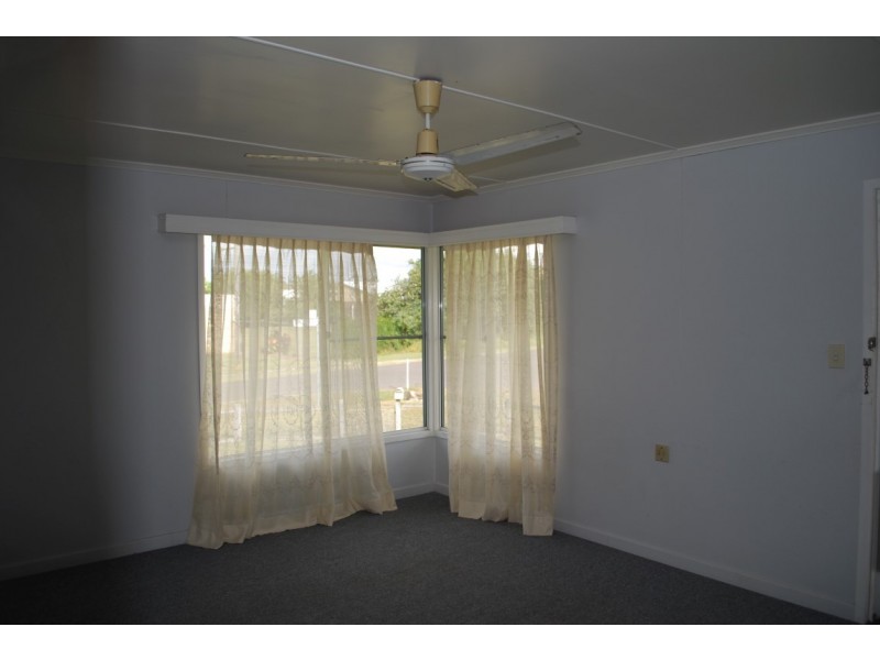 11 Hunt St, Millbank QLD 4670