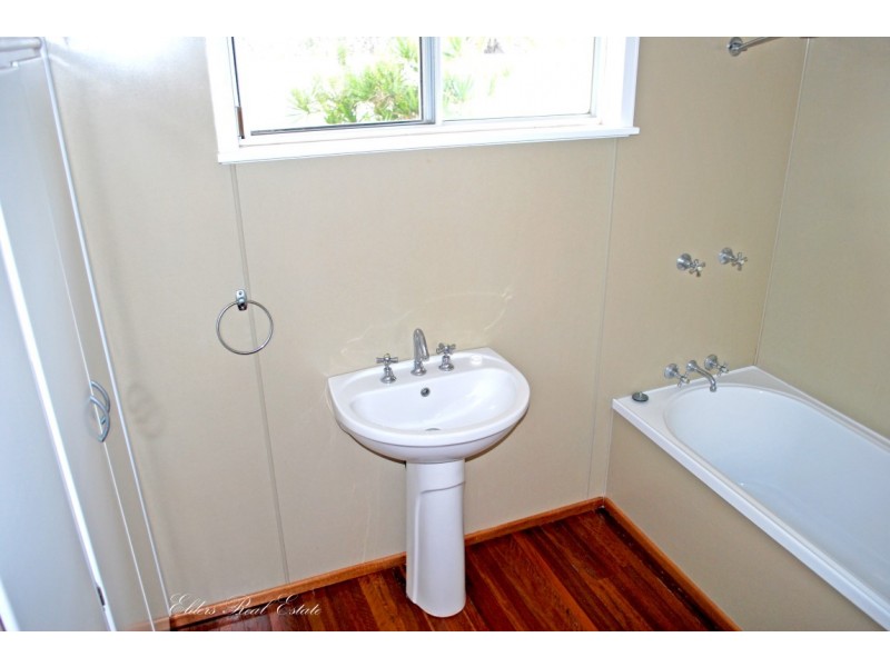 20 The Esplanade, Elliott Heads QLD 4670