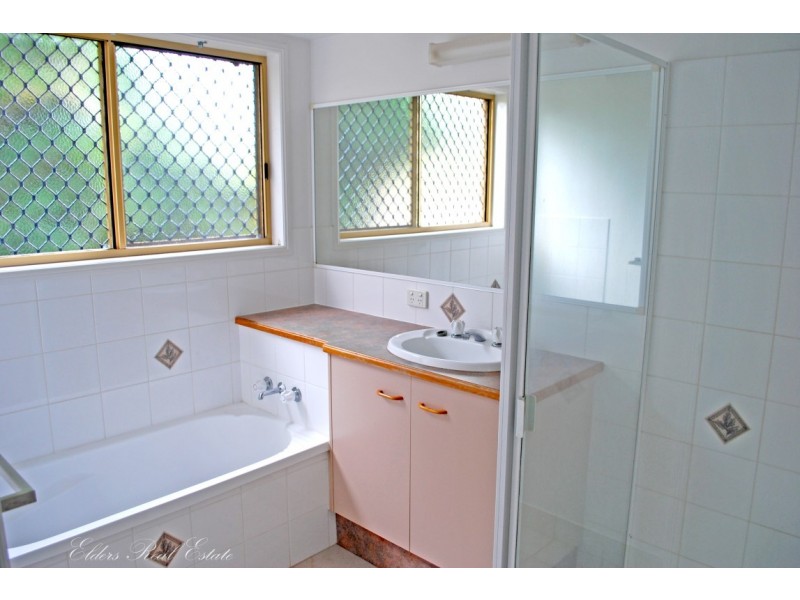 7 Caribbean Crt, Avoca QLD 4670