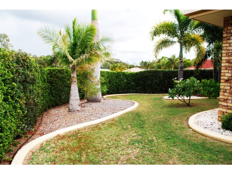 7 Caribbean Crt, Avoca QLD 4670