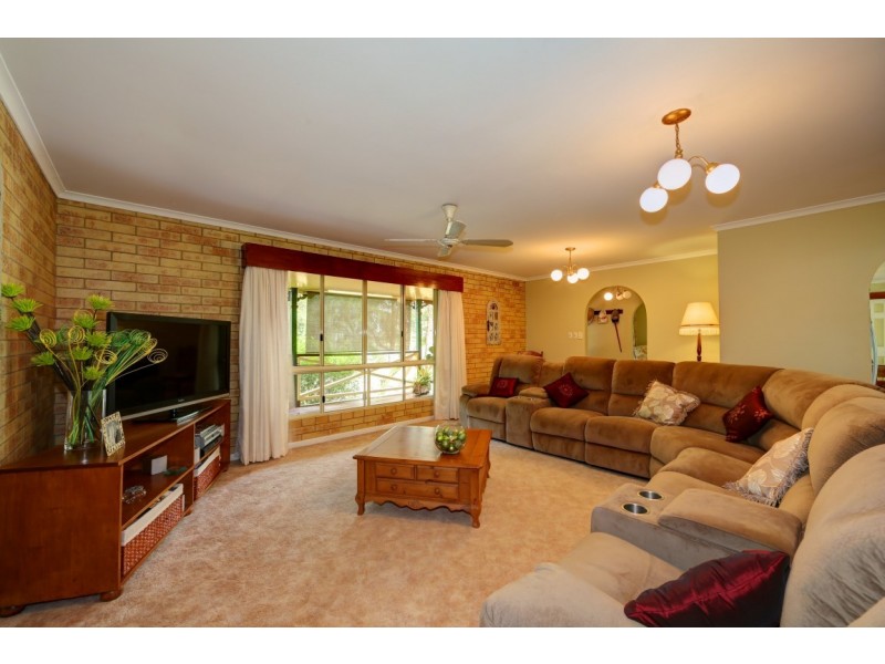 3 Commodore Dr, South Bingera QLD 4670
