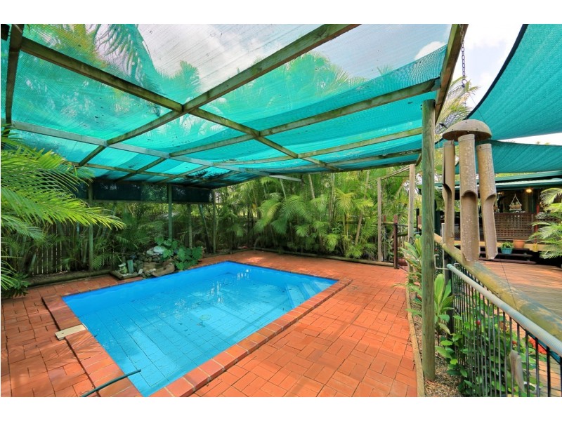 3 Commodore Dr, South Bingera QLD 4670