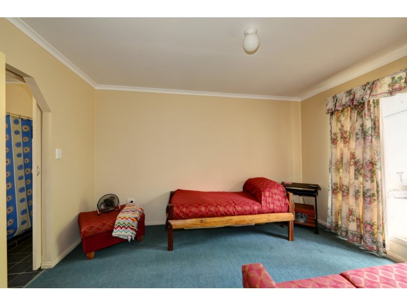 3 Commodore Dr, South Bingera QLD 4670