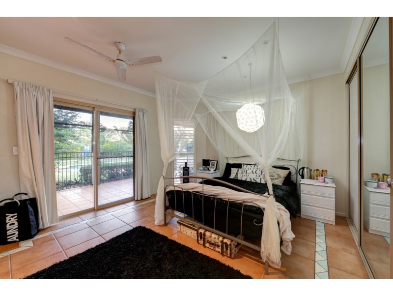 210 Shelley St, Mon Repos QLD 4670