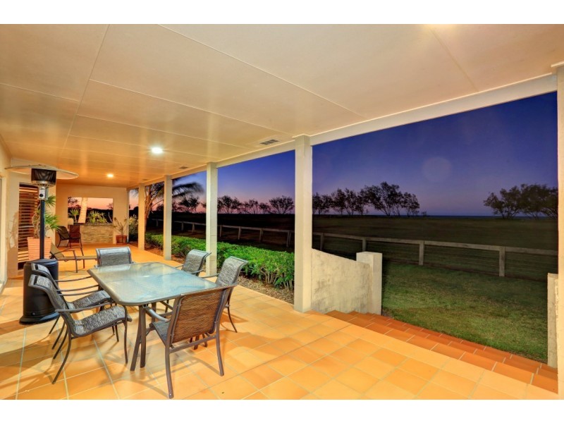 210 Shelley St, Mon Repos QLD 4670