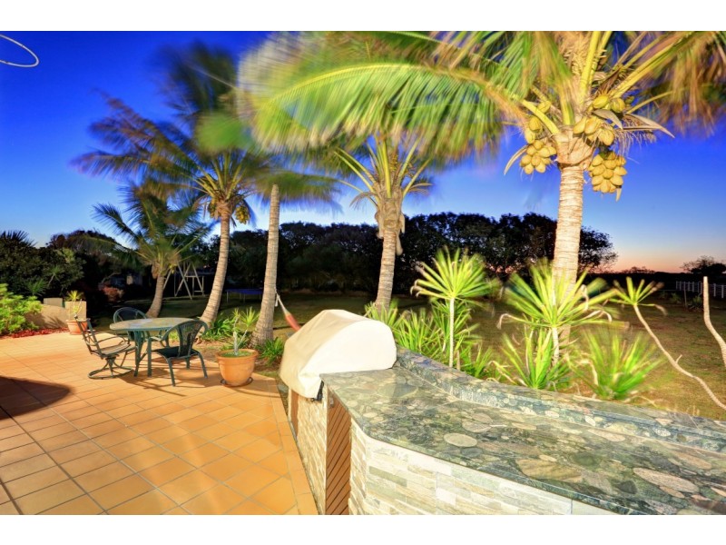 210 Shelley St, Mon Repos QLD 4670