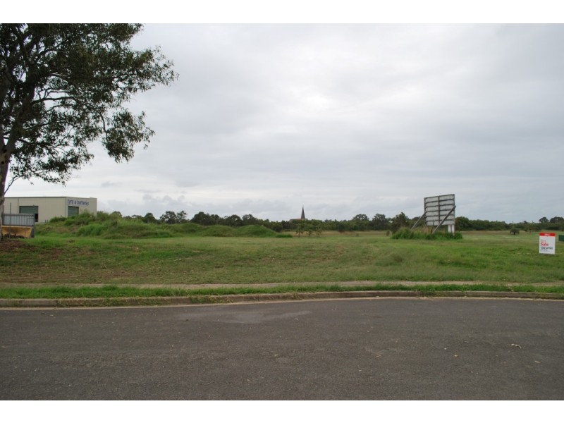 6 Bridge St, Bundaberg East QLD 4670