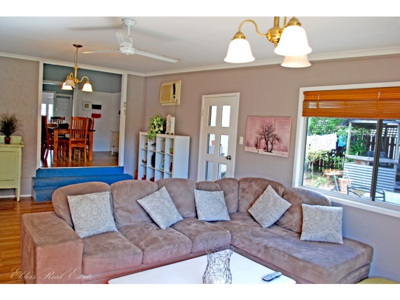 29 High St, Walkervale QLD 4670