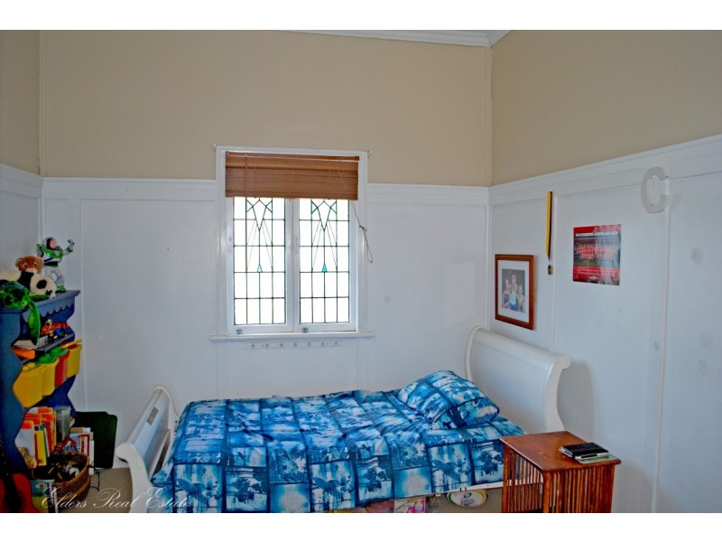 29 High St, Walkervale QLD 4670