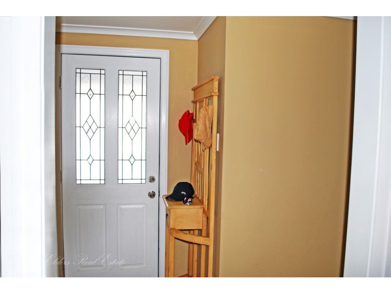 29 High St, Walkervale QLD 4670