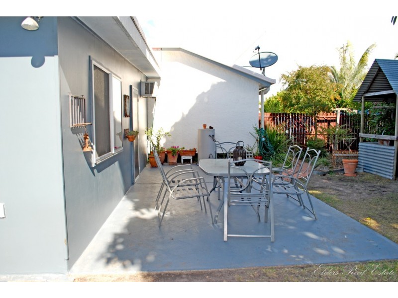 29 High St, Walkervale QLD 4670