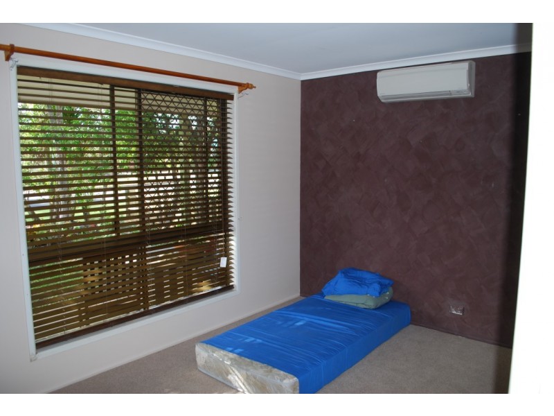 27 Diamond St, Millbank QLD 4670
